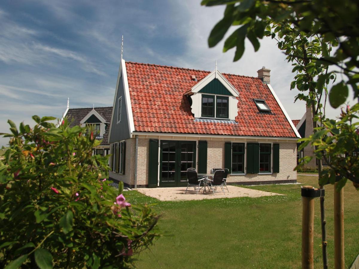 Comfy Villa In Wieringer Style Near The Wadden Sea Hippolytushoef Exterior photo